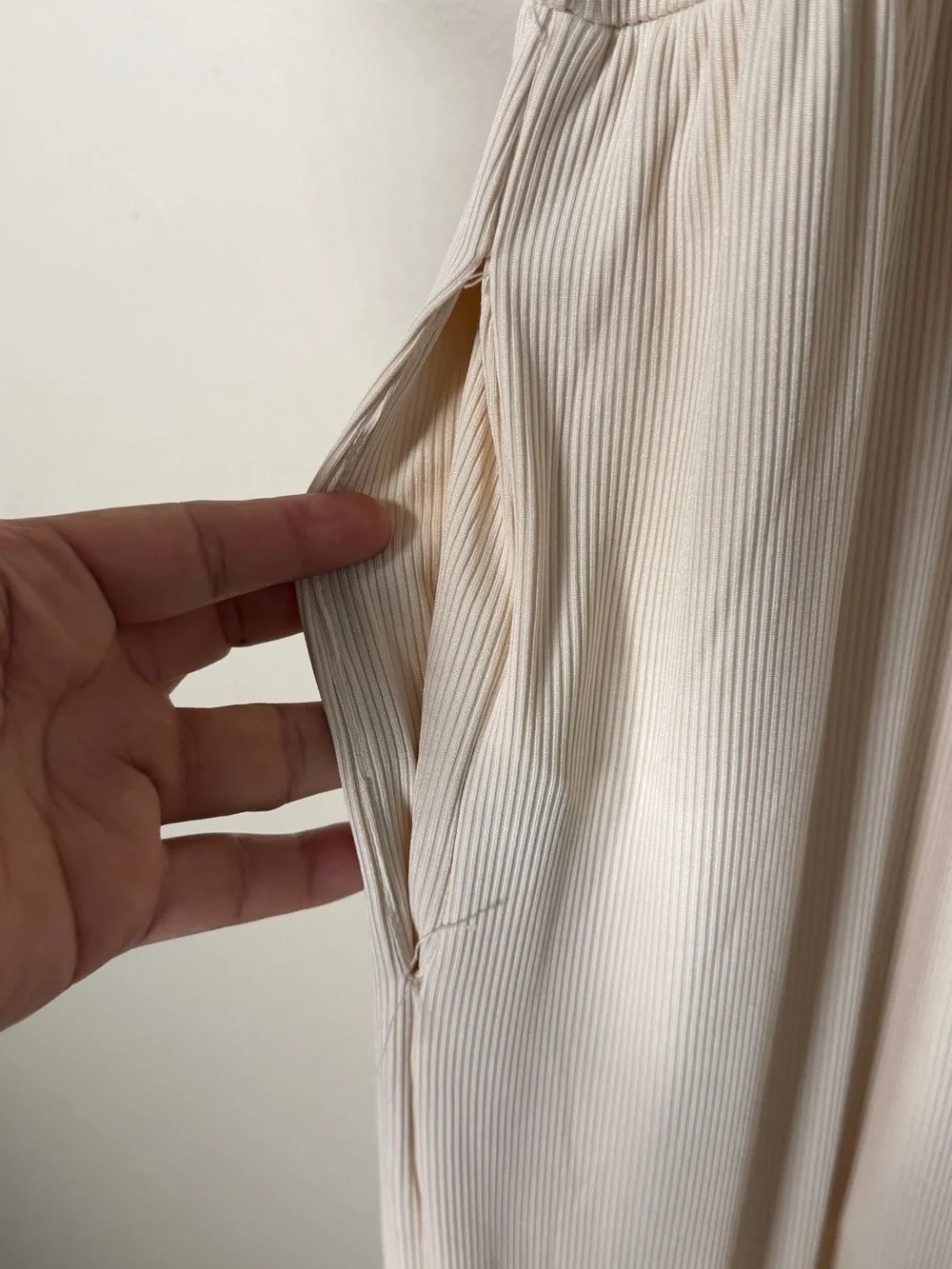 Cider Ivory Sleeveless Wide-Leg Jumpsuit - Picture 7 of 13
